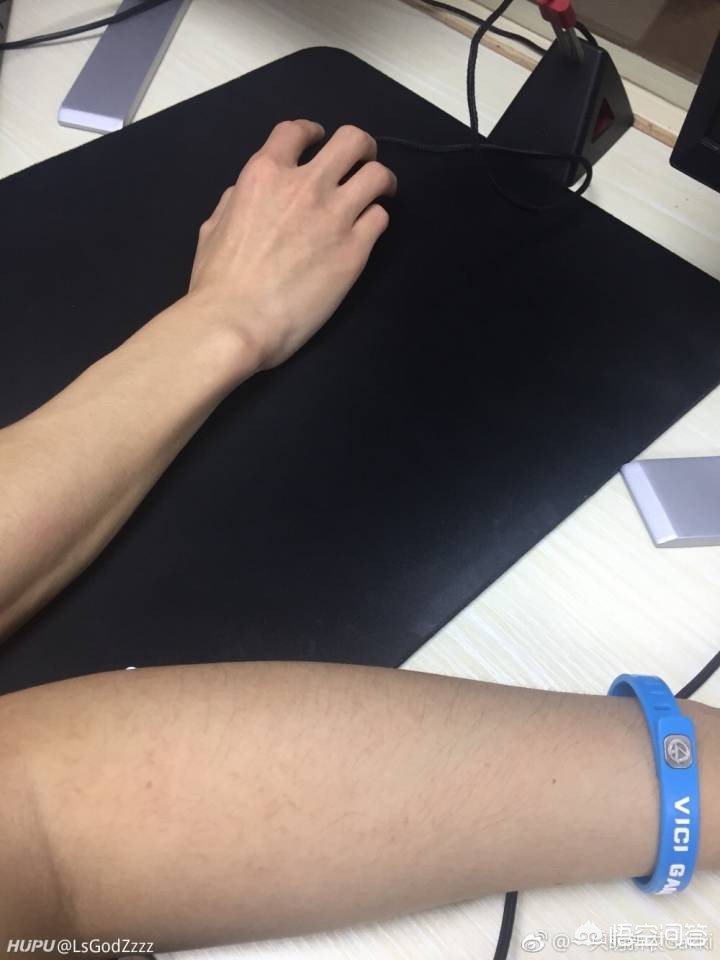网吧赛事策划文案简短（绝地求生中韩对抗赛中国战队遭遇停电，比赛环境恶劣，队员转移到网吧比赛，你怎么看？）