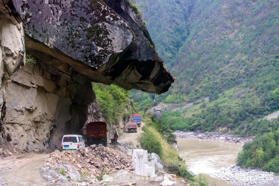 10月6日长沙出发走滇藏线丙察察进藏，有哪些最新路况和攻略可以推荐？