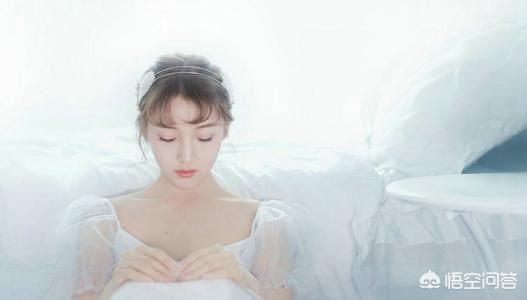 你如何看待现在一部分年轻女性去影楼拍摄暴露的人体摄影？：人体摄影