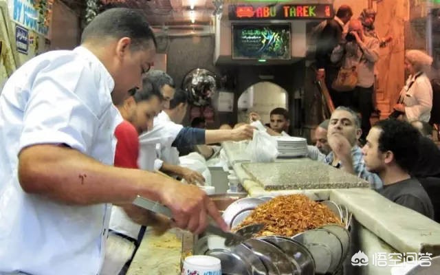 海外生活中国街边美食，老外中国的美食都藏在这种街边小摊里