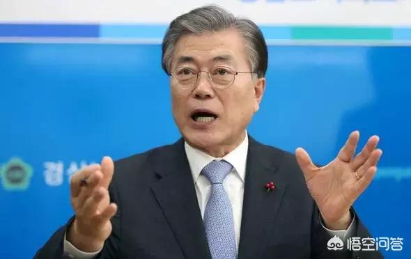 朴槿惠和李明博双双受审，韩国总理李洛渊称“心痛”是真情流露还是虚情假意？：朴槿惠与李明博再会