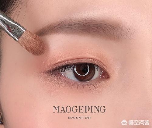 怎么提高化妆的技巧
