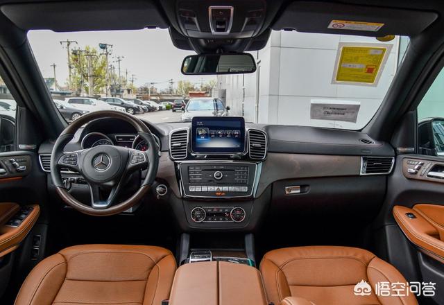 奔驰gls400