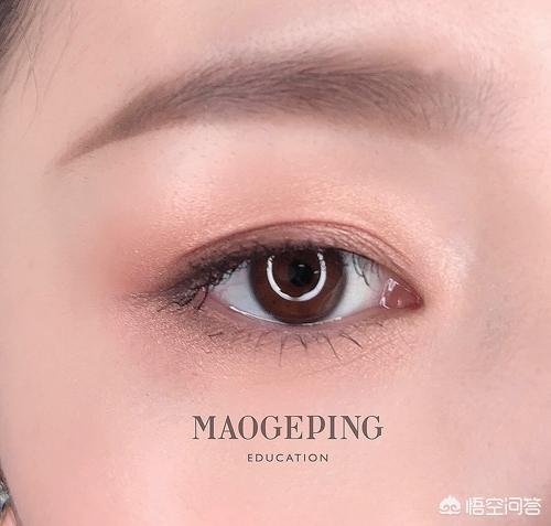 怎么提高化妆的技巧
