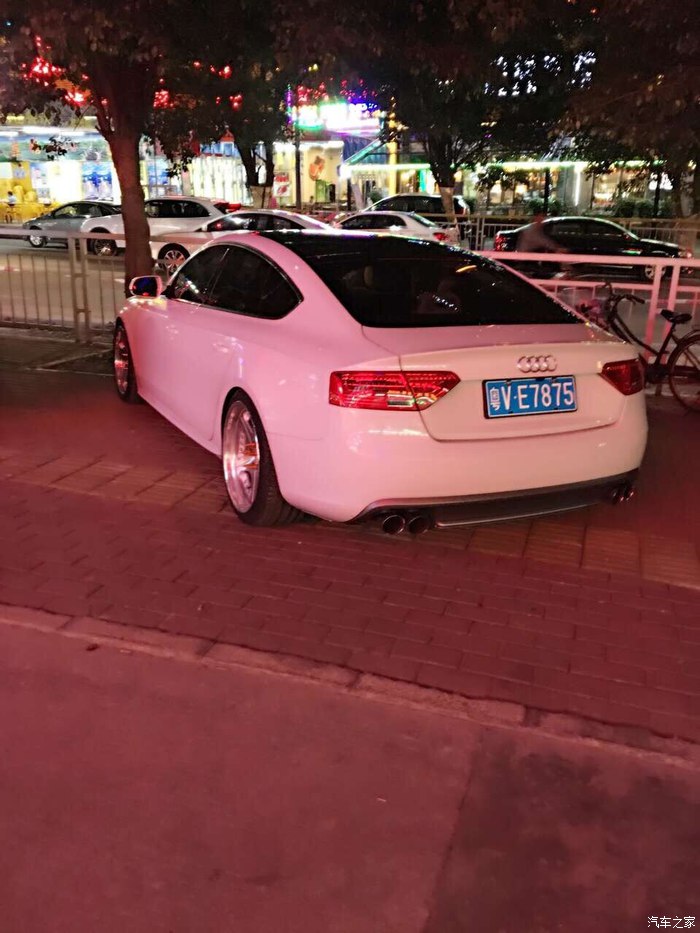 奥迪a2图片