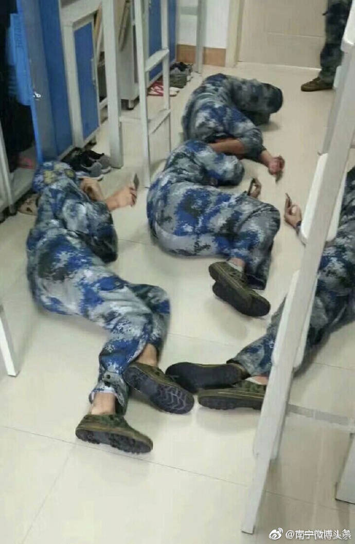 南宁市哪个学校帅哥多