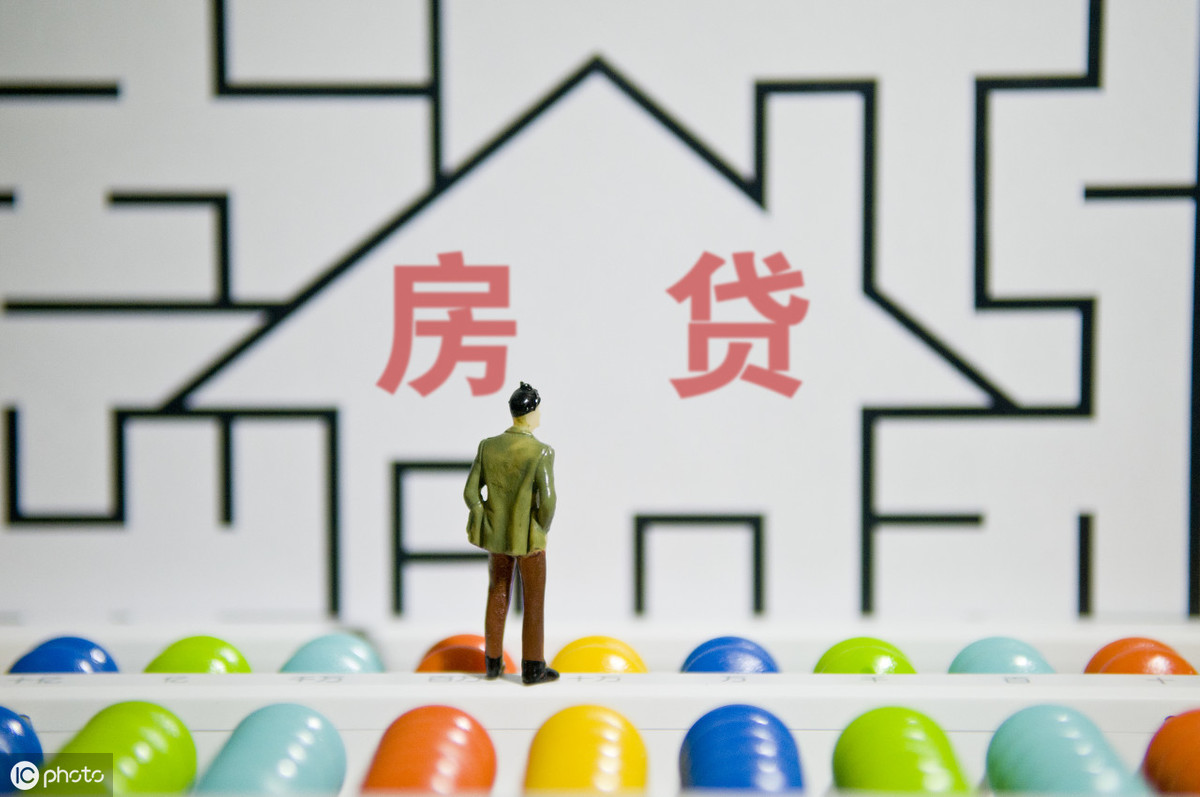 没有房贷，没有车贷，存款50万的人处于什么生活水平？
：离职背上11万车贷