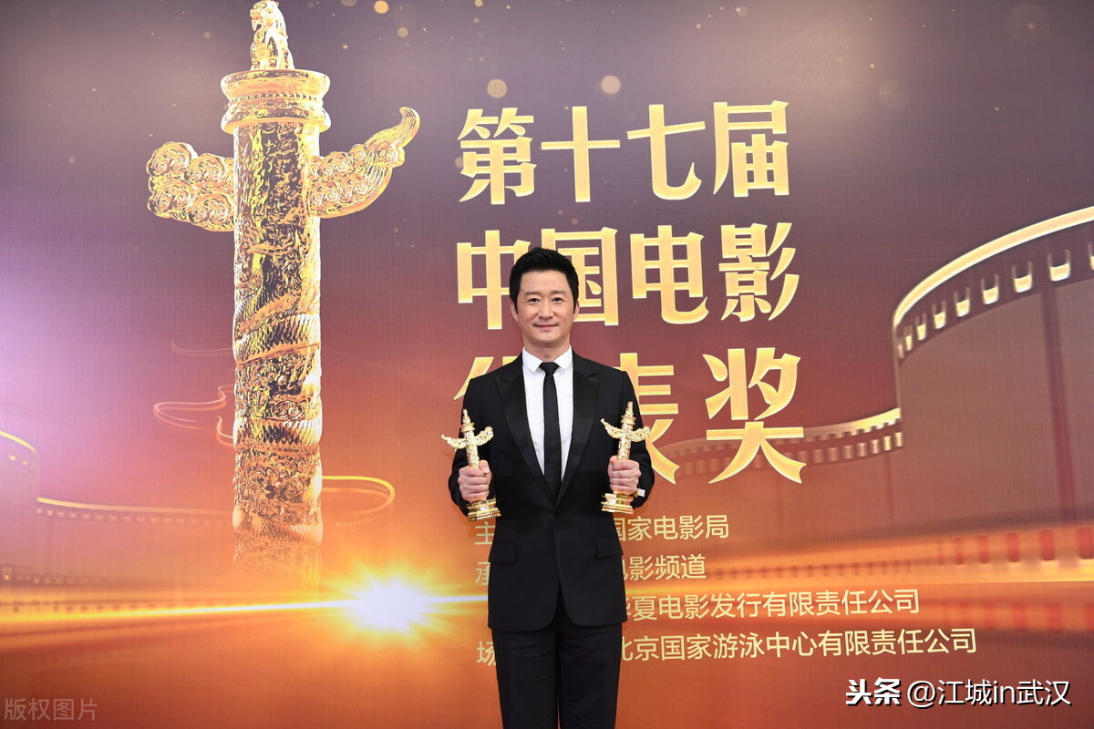 暑期档票房破百亿