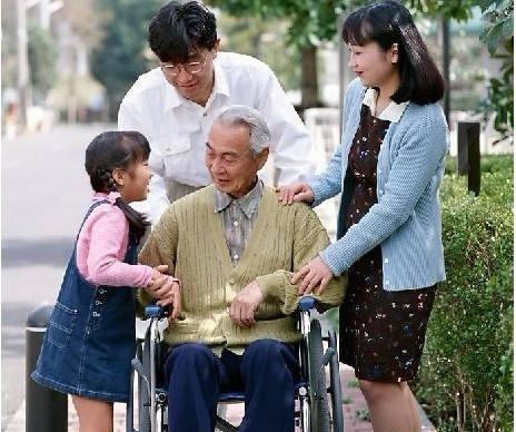 新澳门2025年开奖记录和父亲女儿均患癌与父亲女儿均患癌症的原因