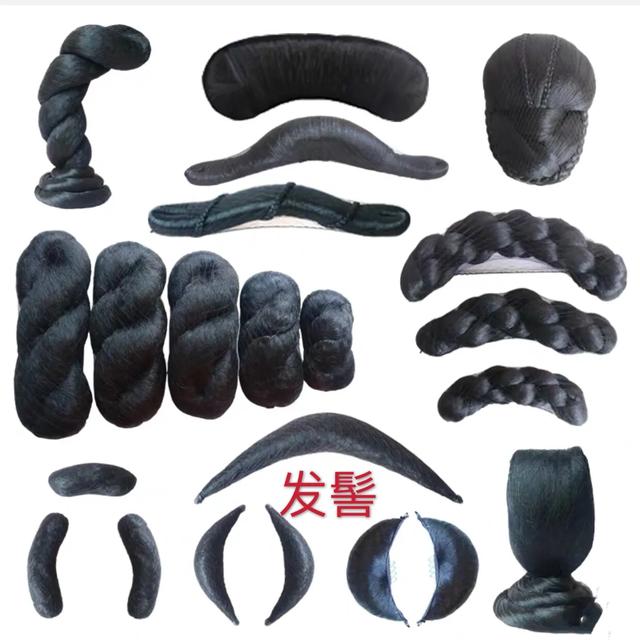 给短发女生化妆技巧

