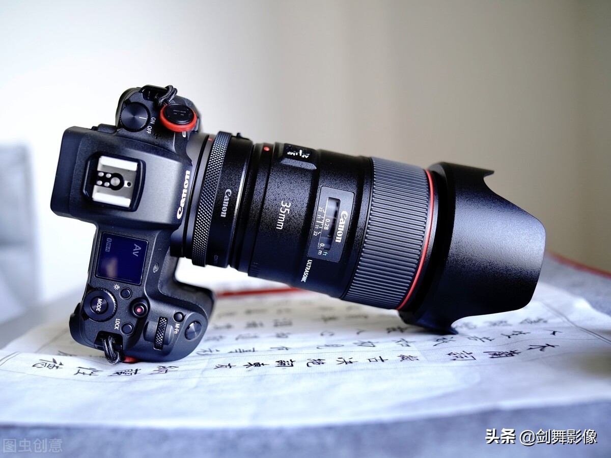 [佳能大三元]佳能镜头的大三元指的是什么？