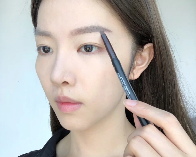 新人如何推荐美妆好物
