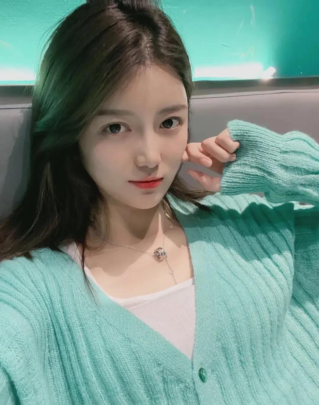 自拍美女亚洲美女写真