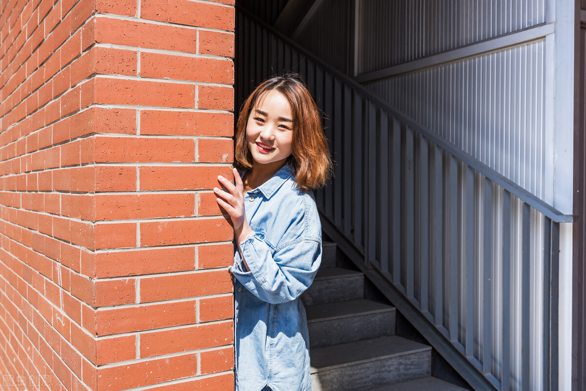 手机素材美女素材网站视频,美女图素材哪里找?