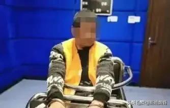 男子街头无差别砍人