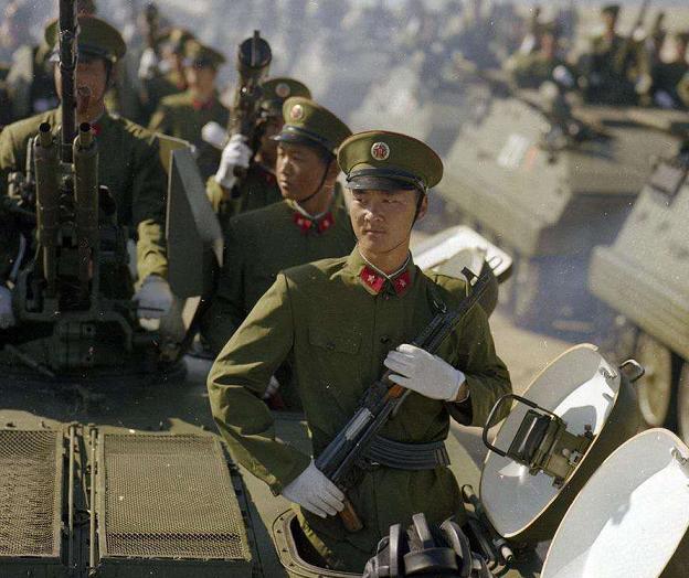 九三阅兵演练画面