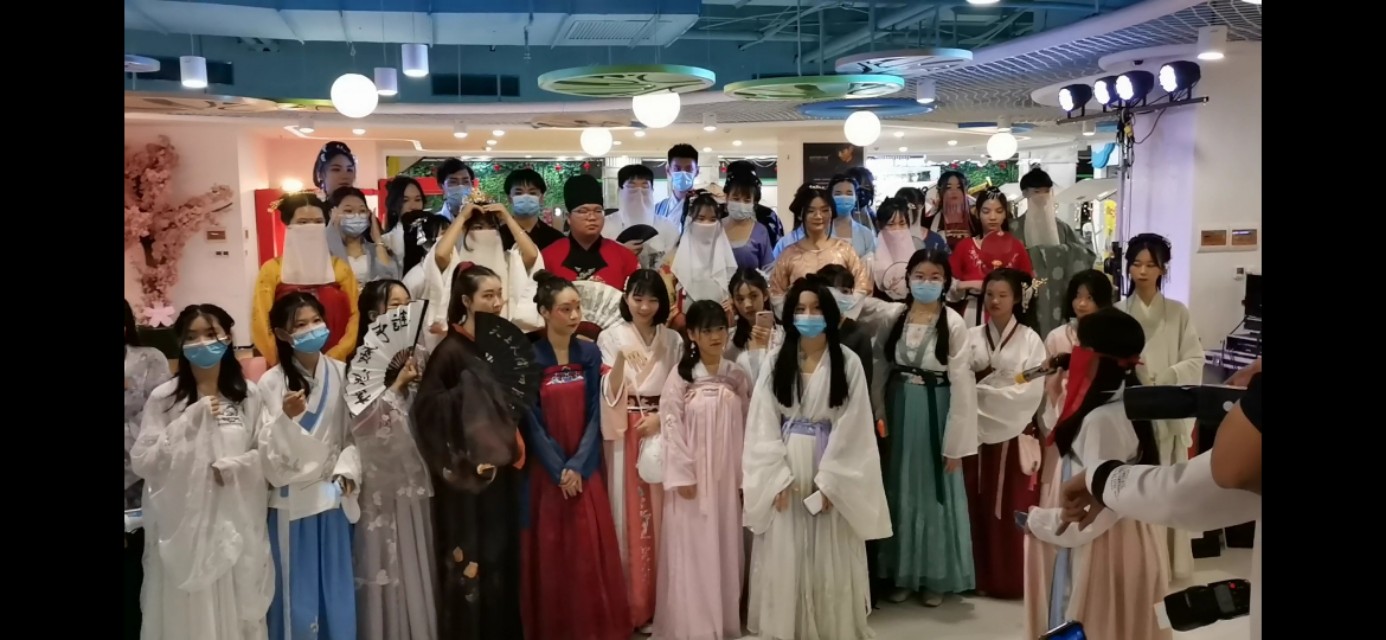 汉服小姐姐在海外生活视频，汉服小姐姐在海外生活视频大全