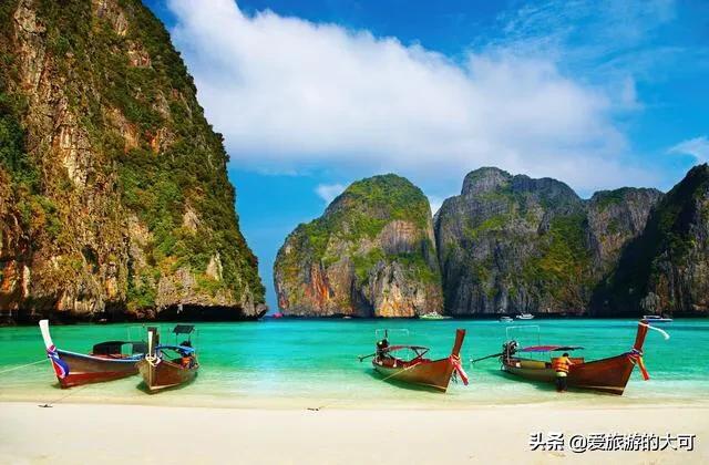 半年海外生活美国，在国外生活半年需要多少钱