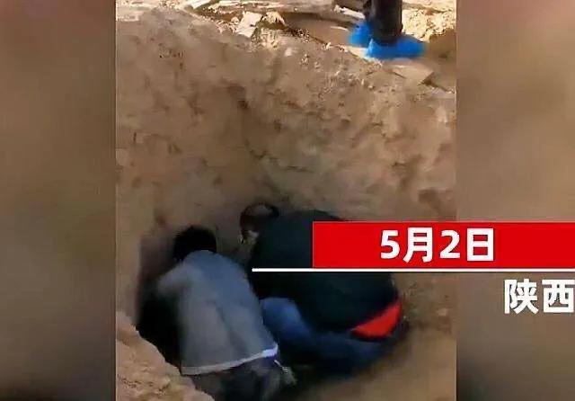 [害怕丢工作活埋儿子]活埋79岁母亲男子被捕，被埋母亲担心儿子背叛重刑，你怎么看？