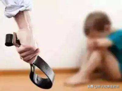 头部被打后头痛,躺着很痛,坐起来就稍微好点？：打的