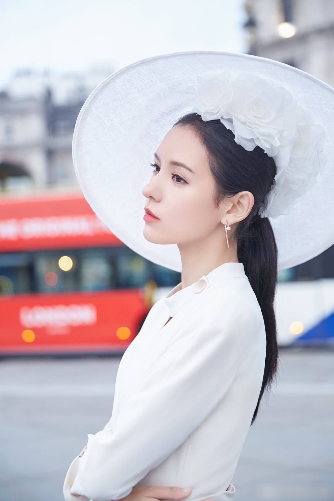 旅行妆容化妆技巧
