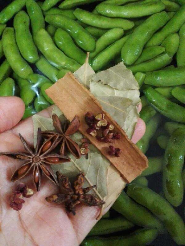 夏季的时候，大家会做凉拌黄瓜、水煮毛豆、凉拌腐竹这些类似的凉菜吗？
