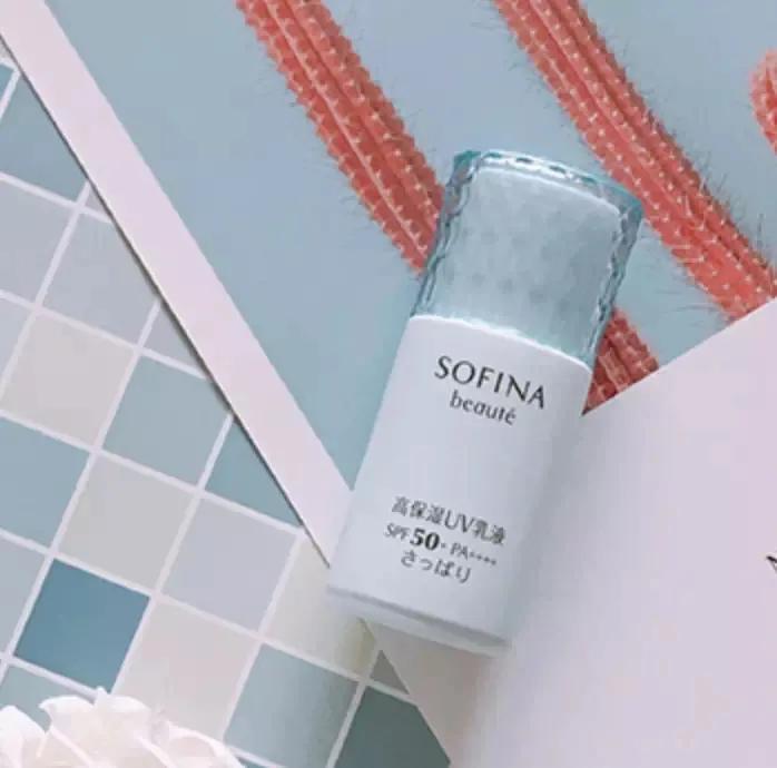 夏天混油皮化妆技巧
