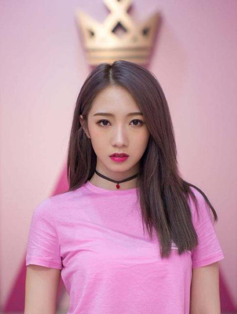 吴宣仪孟美岐海外生活，吴宣仪孟美岐一起参加的活动