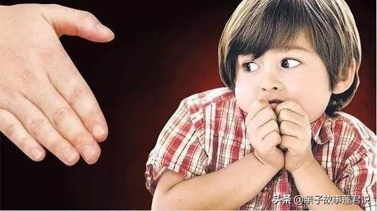 头部被打后头痛,躺着很痛,坐起来就稍微好点?:打的 头部被打后头痛,躺着很痛,坐起来就稍微好点?:打的