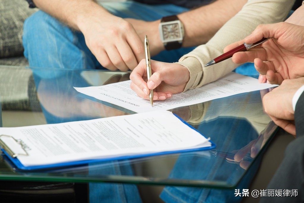 律师的年收入有多少？在单位上班还是当律师好，为什么？