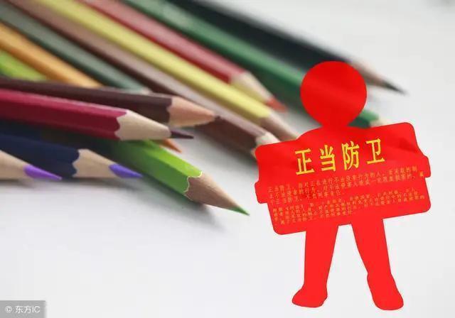 玩手枪失手击毙自己 （如果在警方与劫匪的枪战中，平民捡到枪支将劫匪击毙或者击伤，算是犯罪吗？）
