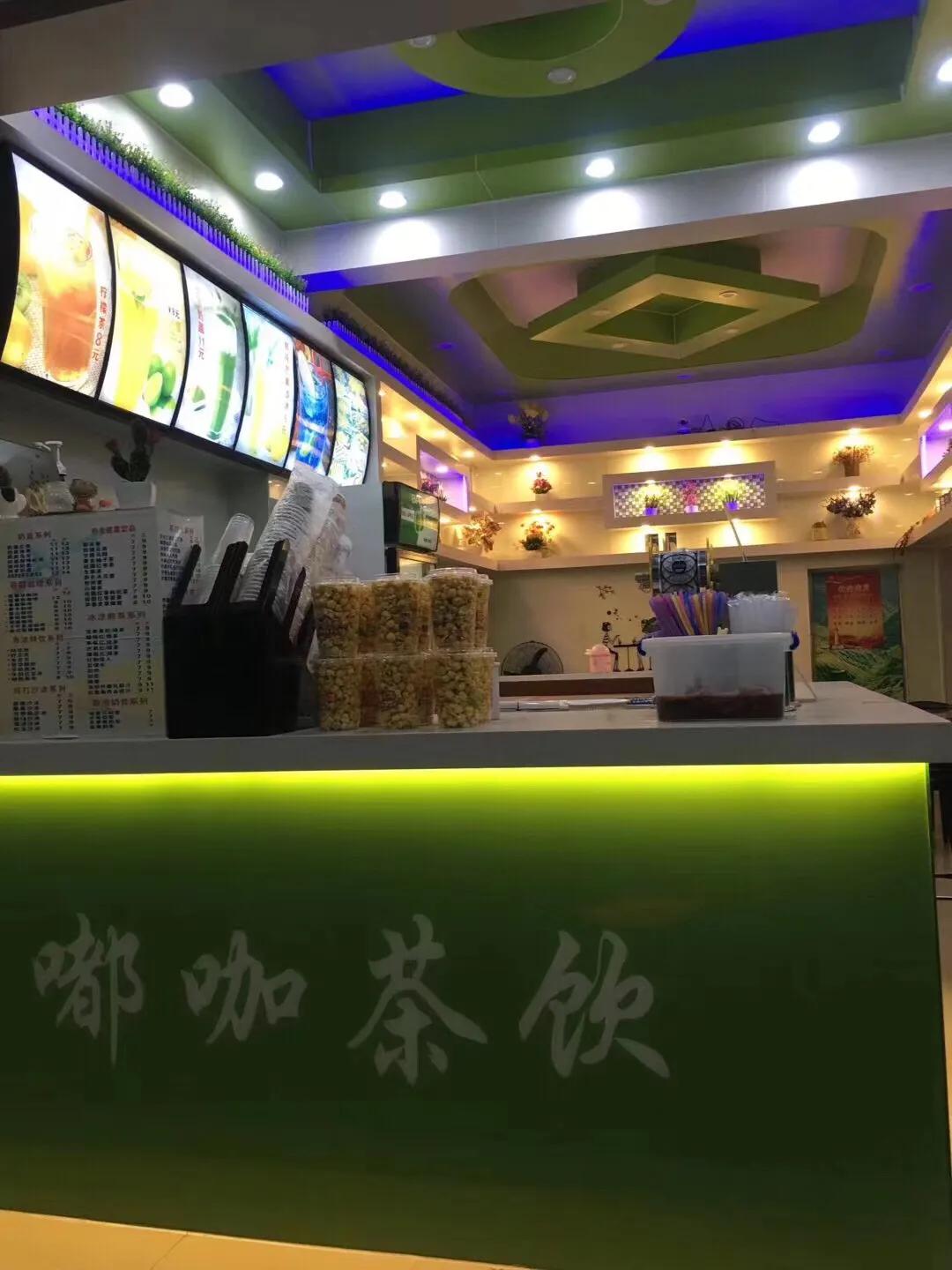 五年级卖奶茶赚4000（转让一家奶茶店，月收入10000、转让费60000、房租水电4000，可以做吗？有何建议？）