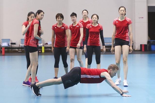 女排海外生活视频，女排海外生活视频回放