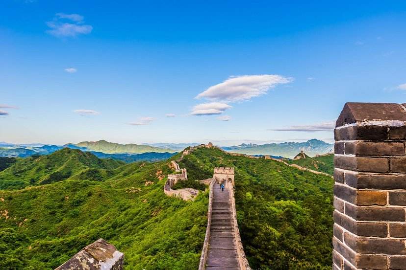 [中国稀世珍宝被盗]不出国旅游没关系，中国有世界上绝大多数的绝世美景，你怎么看？