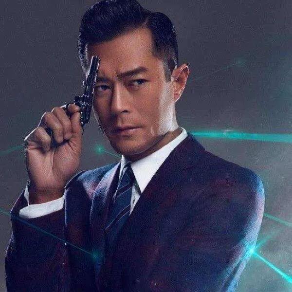 香港明星在海外生活多久，香港明星在海外生活多久了