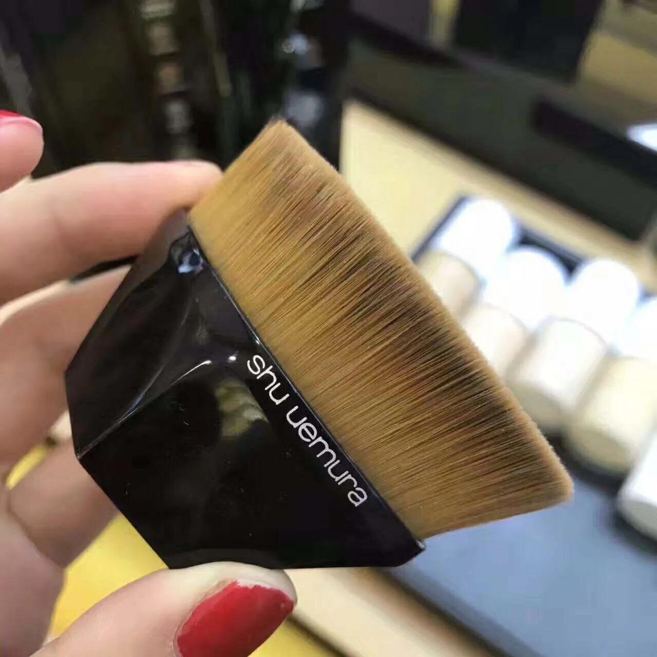 粉底刷美妆好物
