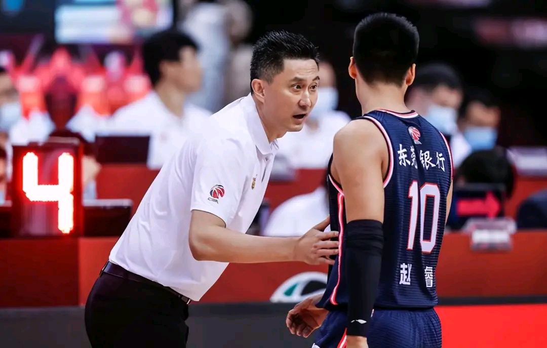 11月3日,新疆险胜天津四连胜,山东击败吉林终结五连胜,CBA最新排名发生了哪些变化? 11月3日,新疆险胜天津四连胜,山东击败吉林终结五连胜,CBA最新排名发生了哪些变化?