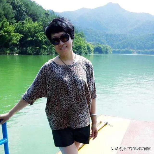 与富婆离婚嫌分钱少