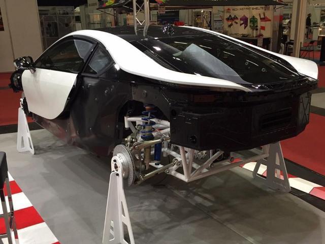 宝马i8的