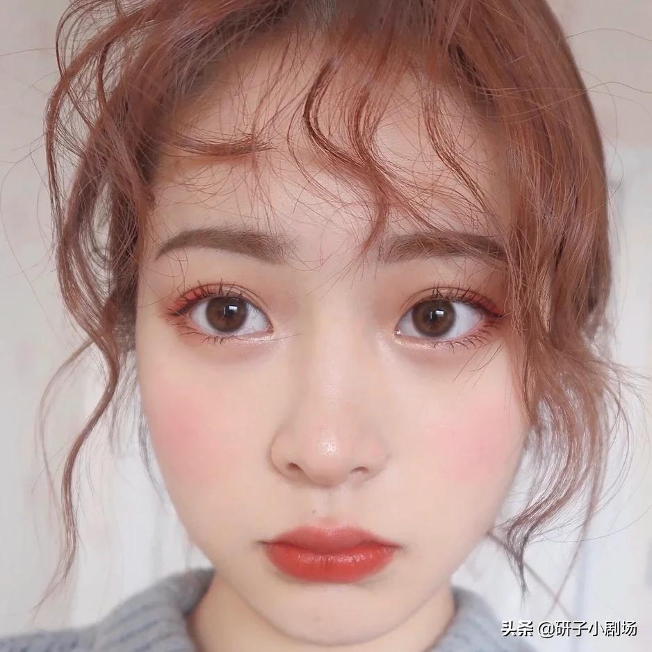 化妆技巧桃花妆
