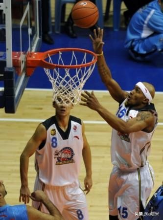 cBA复赛己大半,那个球队靠外援取胜? cBA复赛己大半,那个球队靠外援取胜?