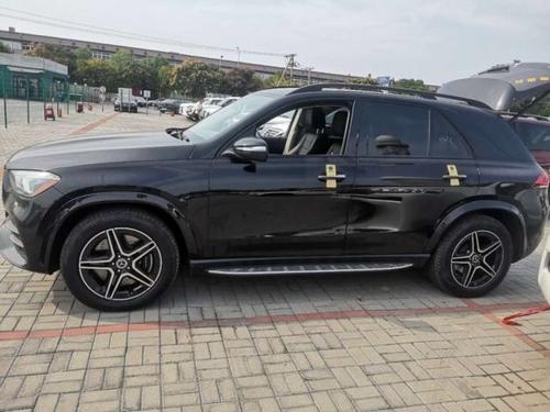 奔驰新款suv