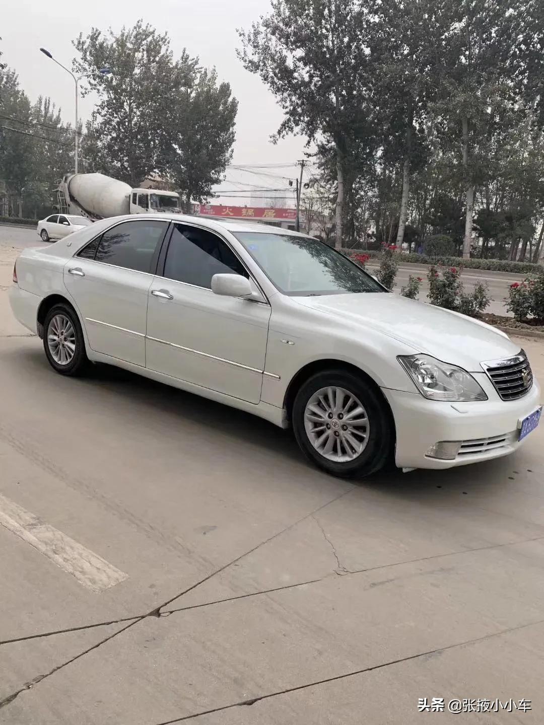 二手皇冠车
