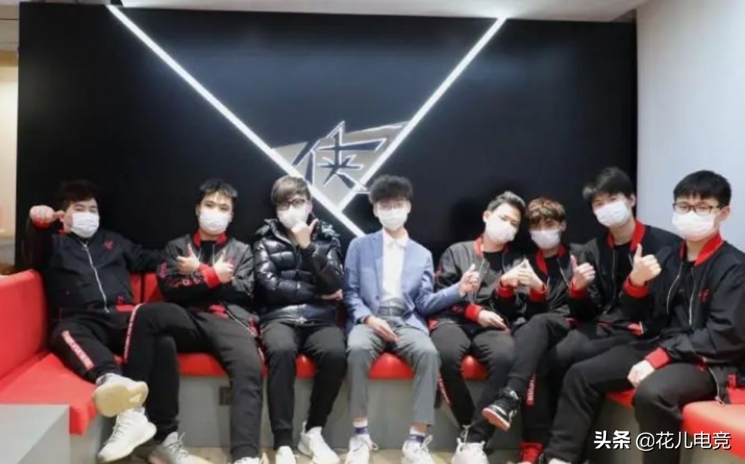渡劫失败，渡劫失败后我穿到貌美带俩娃的俏寡妇身上