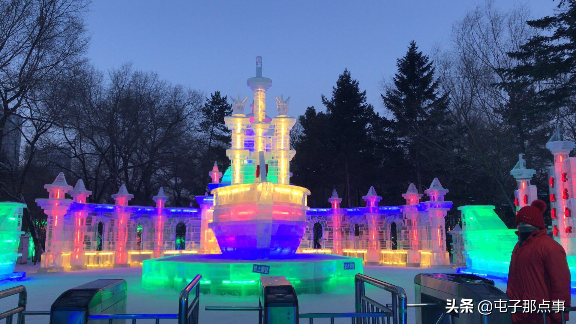 早上江边风景发朋友圈的句子？：江边风景图片