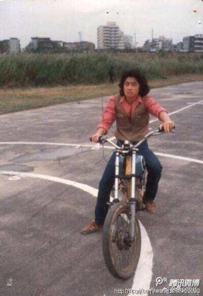 年轻的一代插曲原唱？：年轻的一代