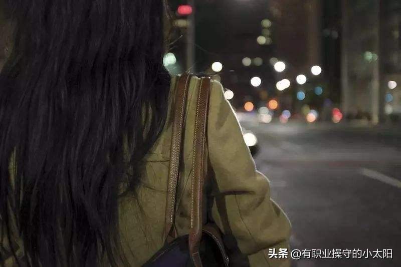 老妈的海外生活小说，老妈的海外生活小说免费阅读