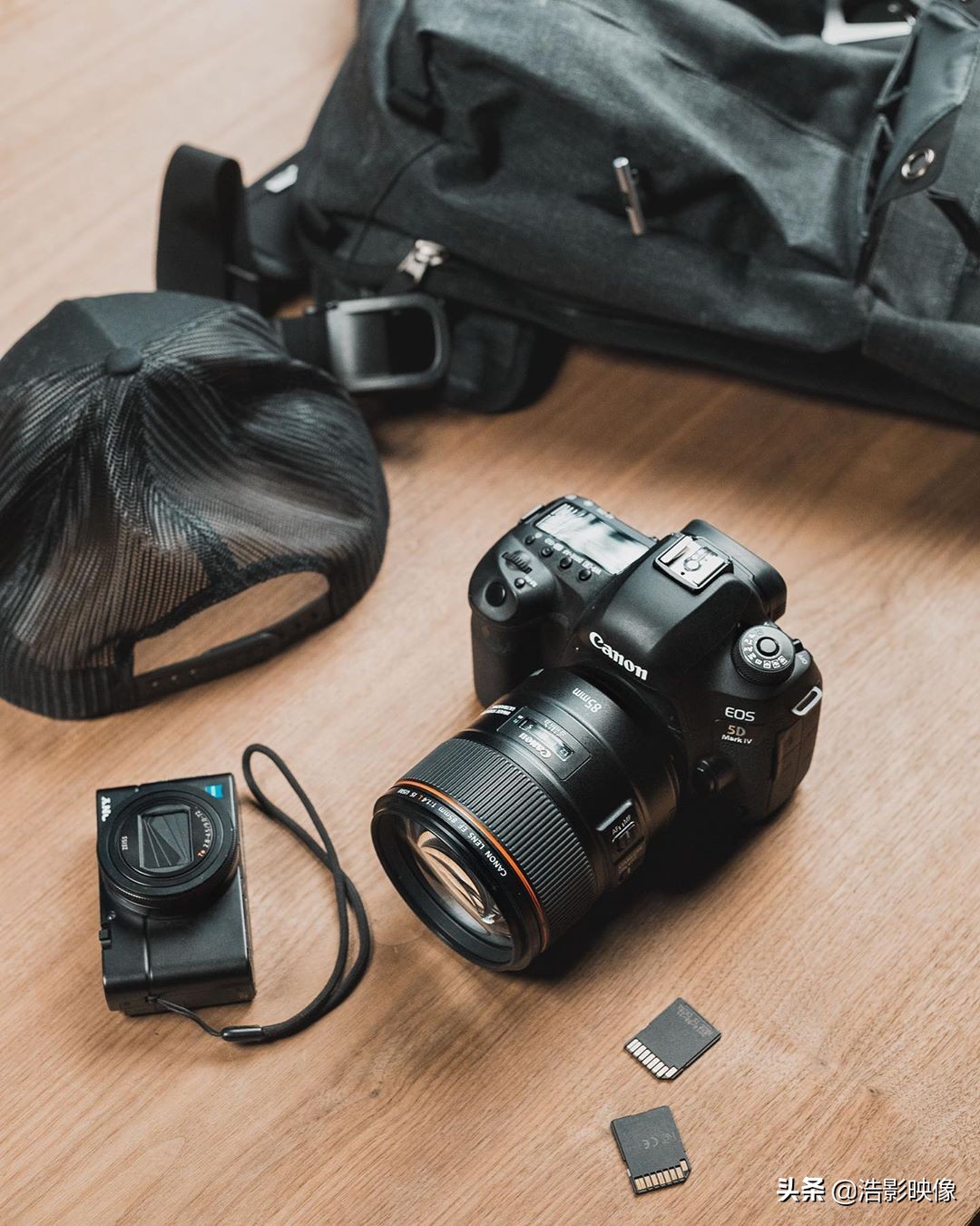 照相机（二手相机主要用来日常拍照和游玩拍照。预算2000左右。最好全画幅，有什么推荐吗？）