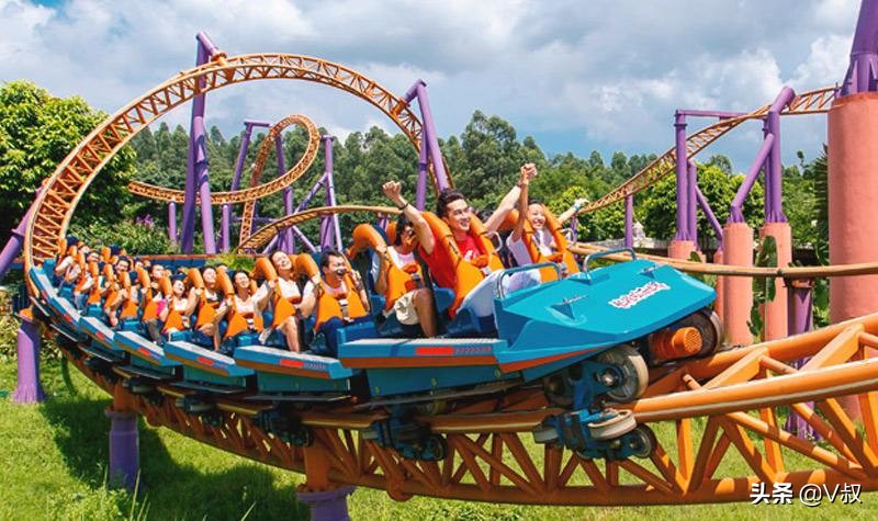 广州长宽多少公里？