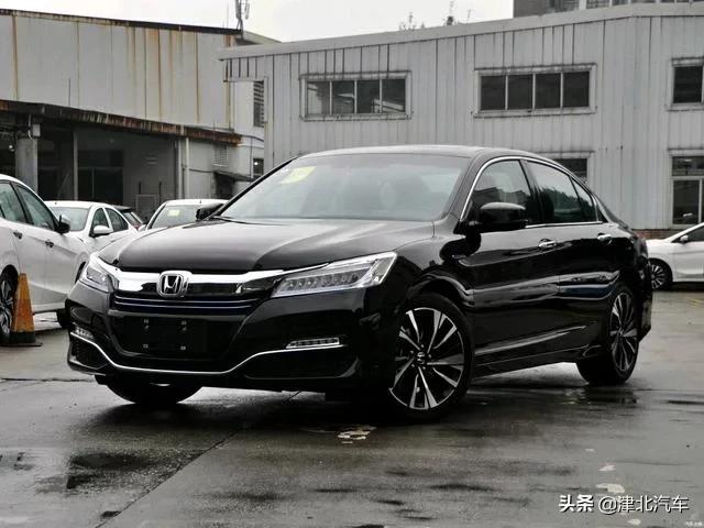 奥迪a4l租一天多少钱